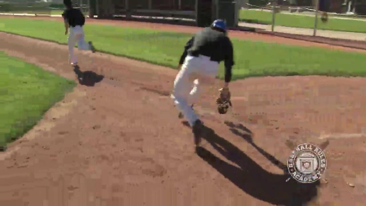 Detached Equipment Rule C atcher Uses His Facemask to Scoop Batted